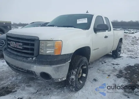 2008 GMC Sierra 1500 Work Truck z USA, uszkodzony, nr VIN 1GTEC19XX8Z118566